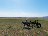 2日目:乗馬 帰りは丘を越えてキャンプまで戻ります。